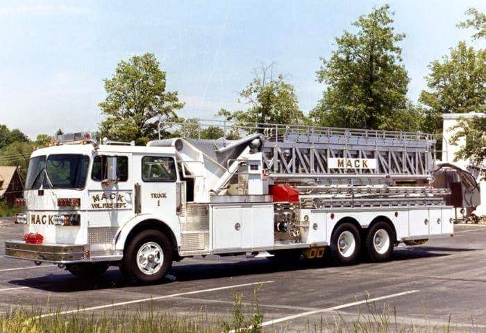 Mack Truck 1 Aerial Ladder late 1970s.jpg